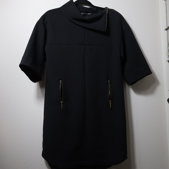 ZARA Basic Black Short Sleeve Tunic Dress – Asymmetrical Zip Collar with Pockets - Picture 1 of 5
